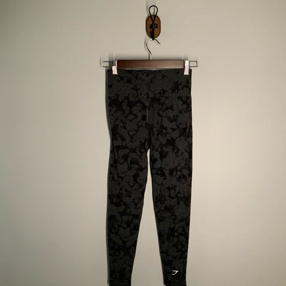 Gymshark Black High-Waisted Leggings - Picture 2 of 5